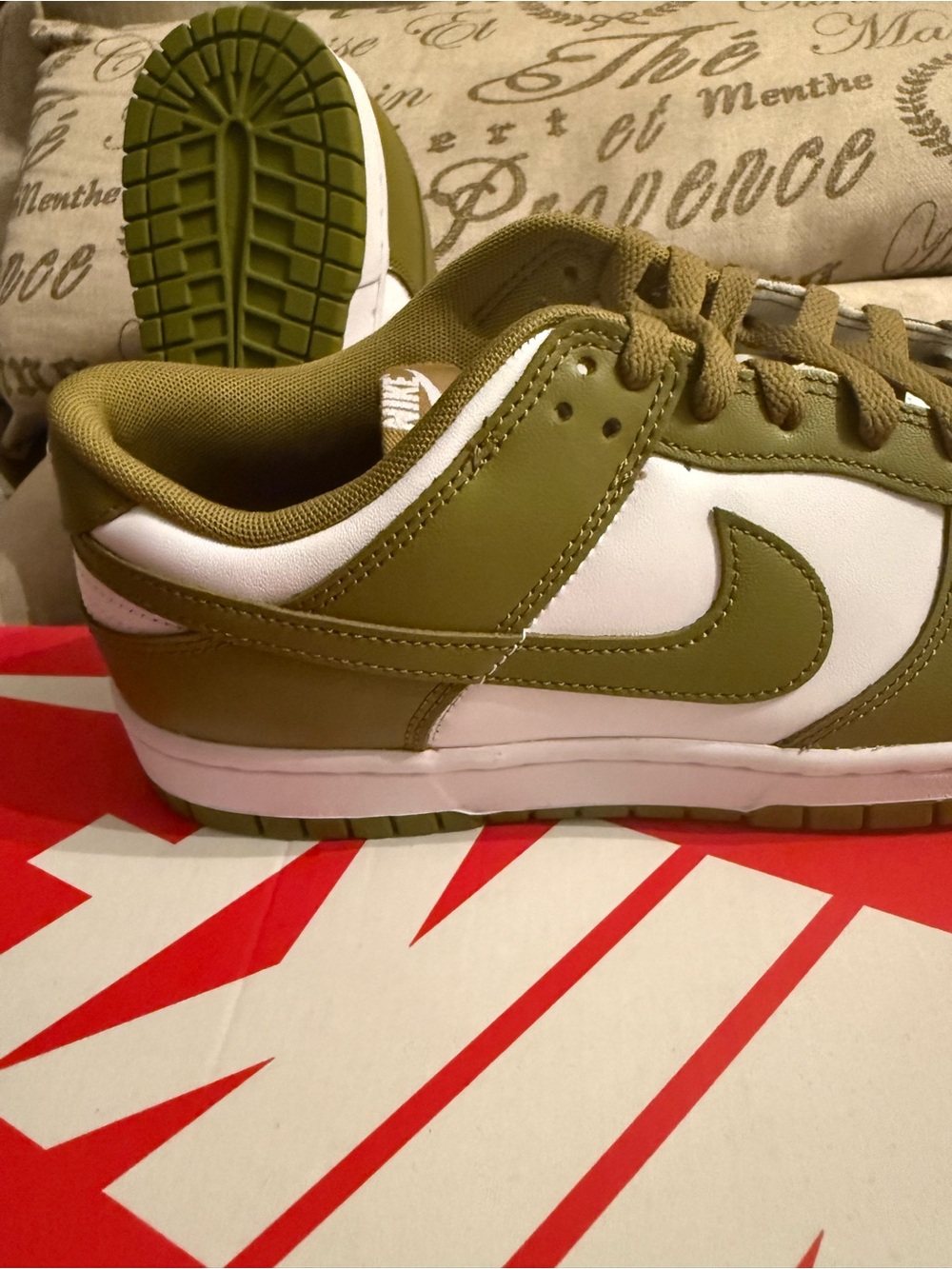 Nike DUNK LOW RETRO - Picture 8 of 9